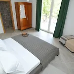 In Tijarica With Private Pool 빌라