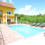 In Tijarica With Private Pool *