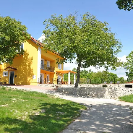 Villa In Tijarica With Private Pool *