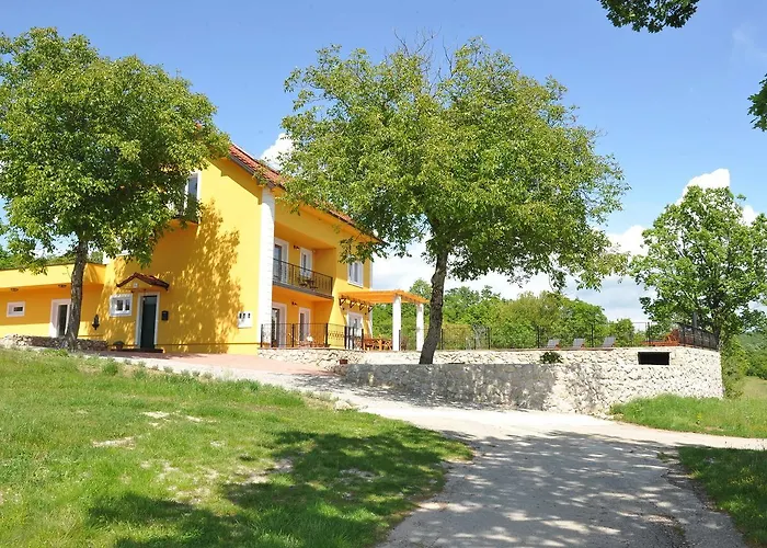 Villa In Tijarica With Private Pool *