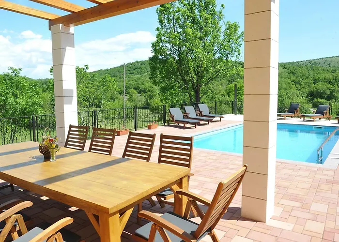 In Tijarica With Private Pool *