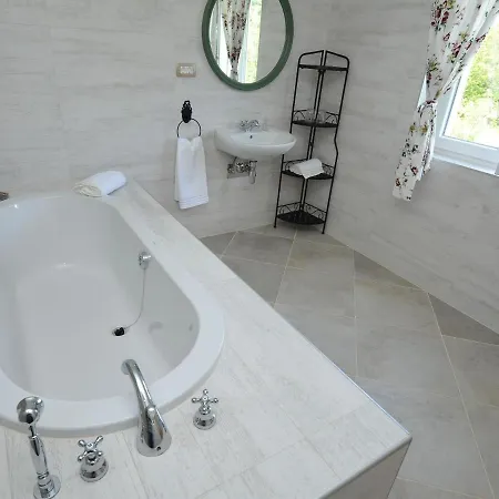 In Tijarica With Private Pool