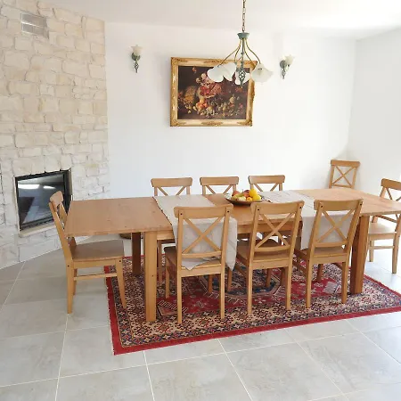 فيلة In Tijarica With Private Pool *
