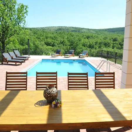 In Tijarica With Private Pool