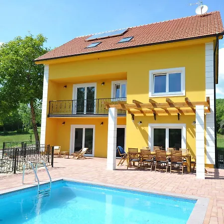 In Tijarica With Private Pool
